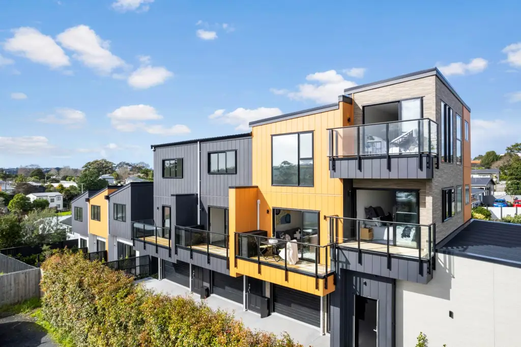 Beach Haven 3房  CCC Issued Terrace Home with Commercial Space