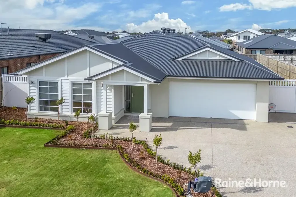 Gisborne 4બેડરૂમ Modern Family Living - Side Access - Powered Shed - 800m² approx.