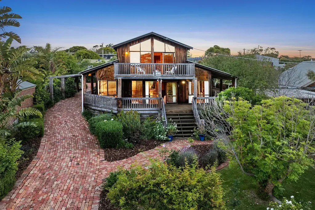 5 Carnarvon Avenue, Jan Juc, VIC 3228