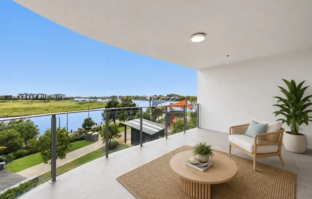 Birtinya 3房  Rare North-Facing Corner Residence Overlooking Lake Kawana