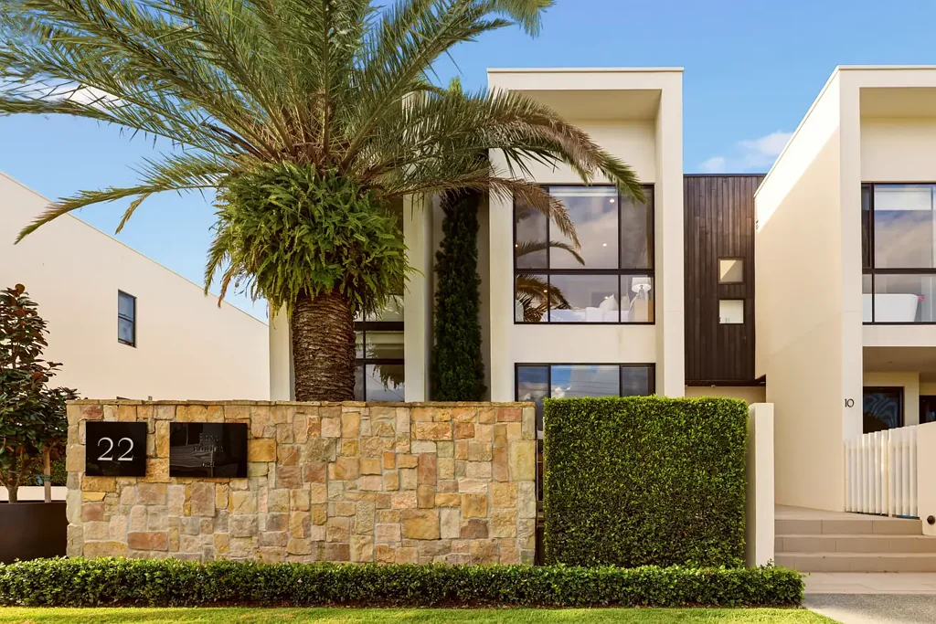 Hendra 4ห้องนอน House Sized Luxury in Exclusive Azure Enclave