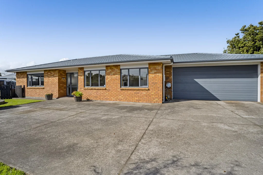 Bell Block 3 Bedroom Fall In Love With Your Next Home!