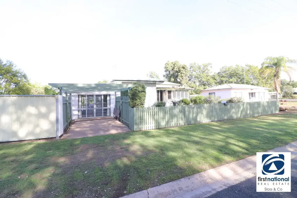 Goondiwindi 3房  Charming Family Home with Endless Potential