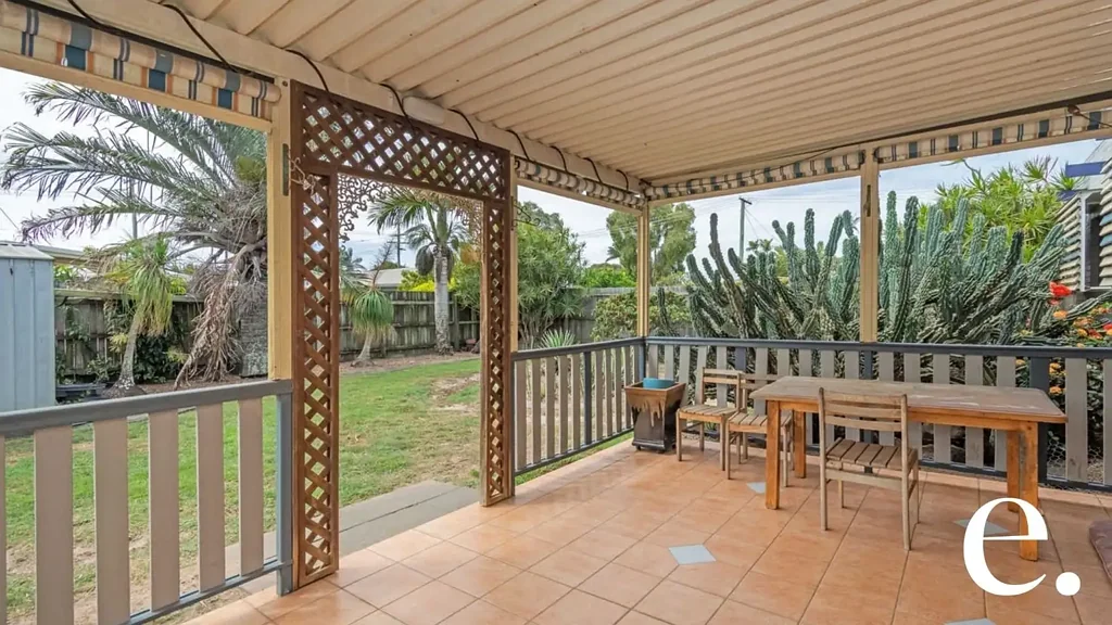 Spacious Coastal 4-Bedroom Family Home in Prime Location