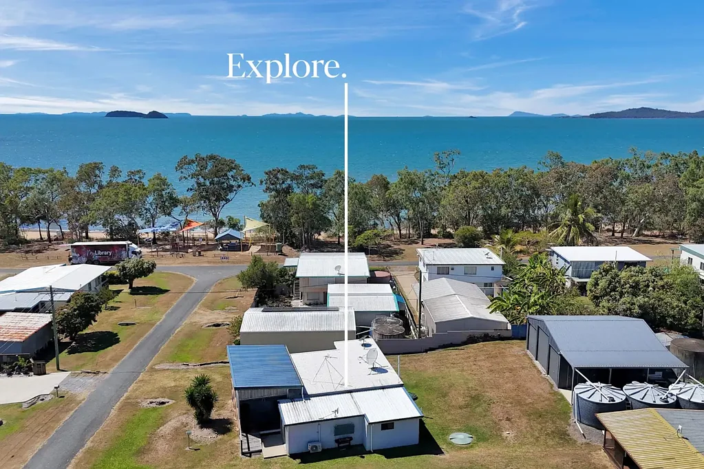 3 Dewar Street, St Helens Beach, QLD 4798