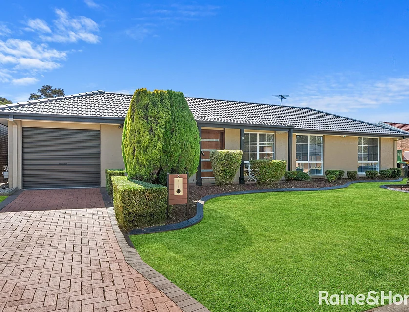 6 & 6A Byron Bay Close, Hoxton Park, South Western Suburbs, 5 غرف, 2 حمامات, House