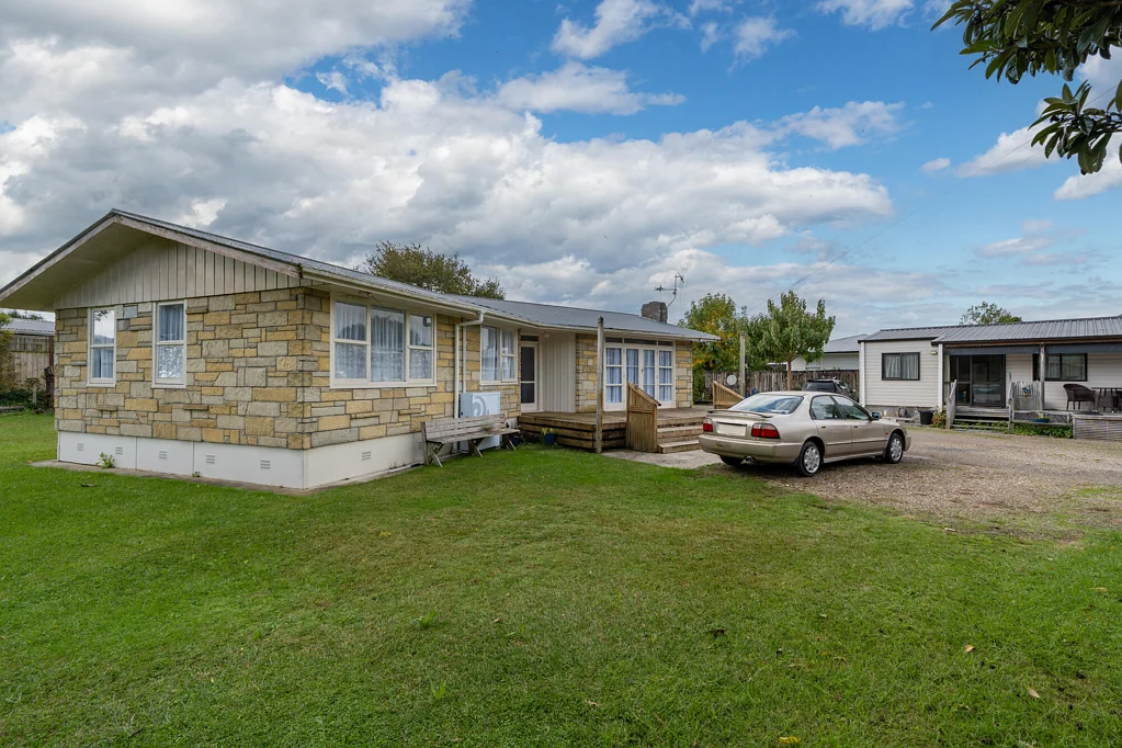 Ngaruawahia 5침실 LAST CHANCE: 2 Dwellings and Free power for both