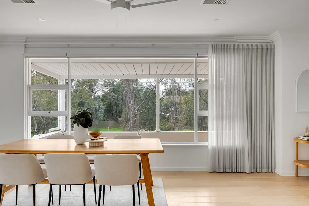 Seacliff Park 4房  Where Coastal Breezes Meet Modern Family Comfort.