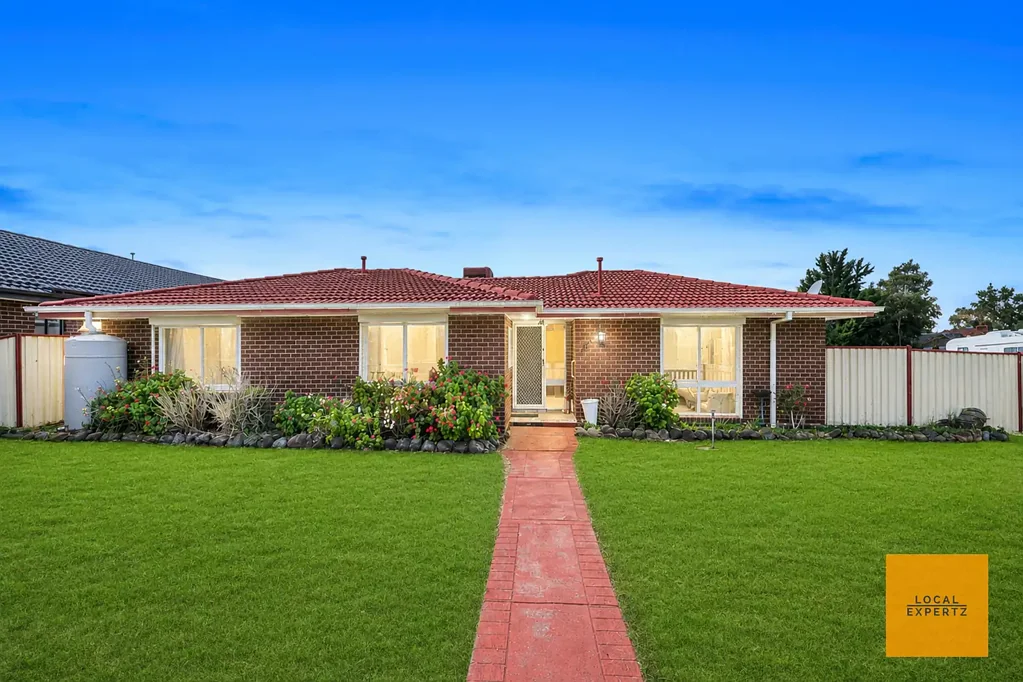 Melton West 3બેડરૂમ Big Block, Great Location – 553m² (Approx.) with Side Access!