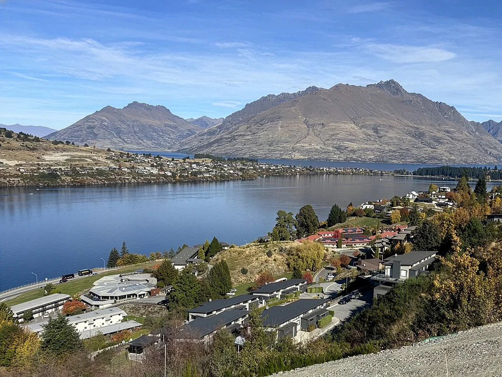 Queenstown Creekside premium lake view section