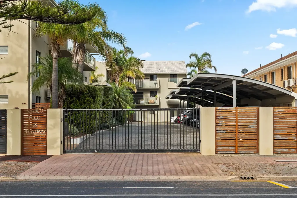 Glenelg South 3Moenga Coastal Living in the Heart of Glenelg South