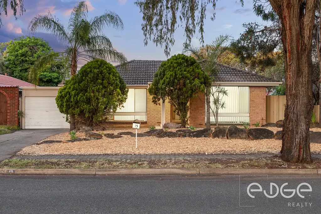 15 Woodfield Drive, Salisbury Downs, SA 5108