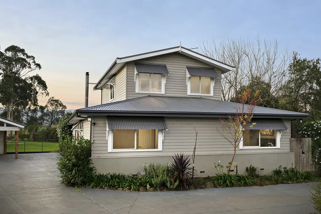 Whittlesea 4ห้องนอน Charming Family Retreat with Expansive Grounds