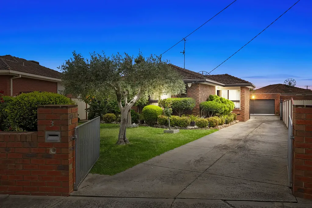 Thomastown 3બેડરૂમ Charming Family Retreat in a Desirable Locale