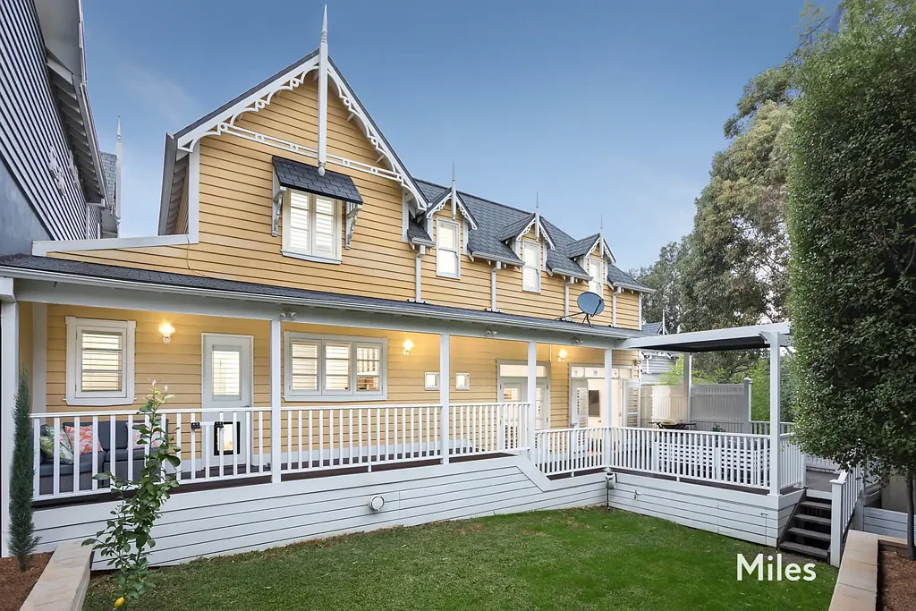 2/5 Jolliffe Crescent, Rosanna, VIC 3084