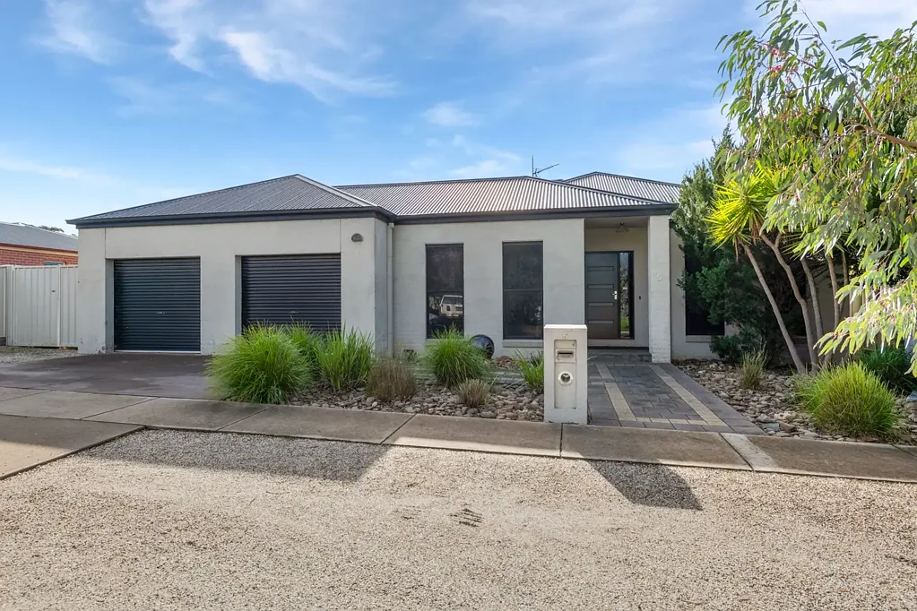Eaglehawk 3房  Stylish Family Living in a Quiet Eaglehawk Setting