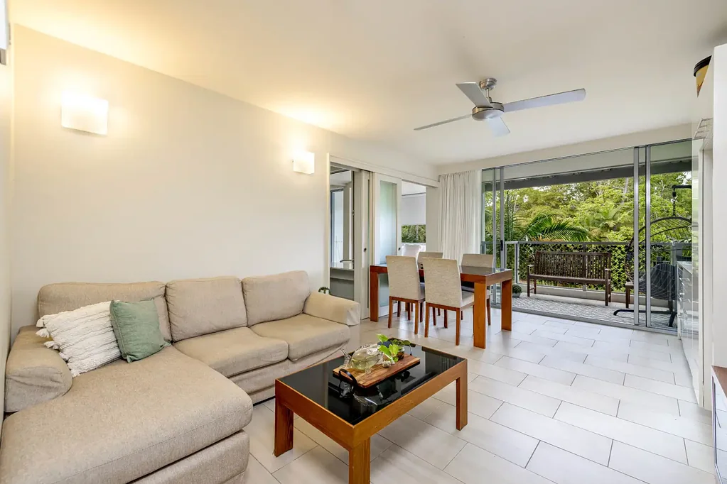 Palm Cove 2房  Exceptional value on the esplanade