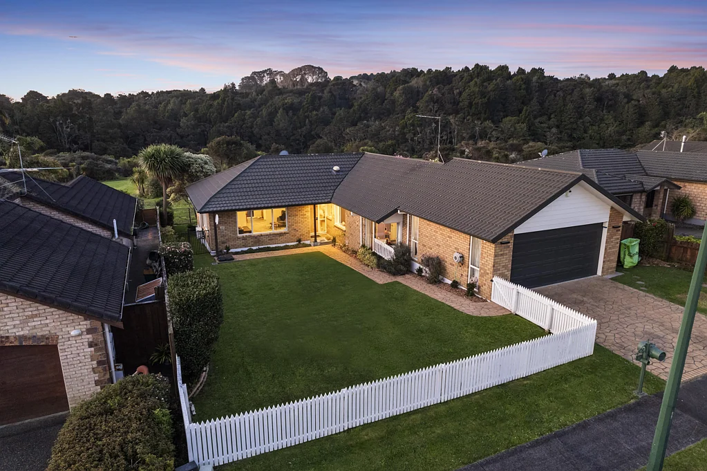 24 Norman Close, The Gardens, Manukau City, Auckland