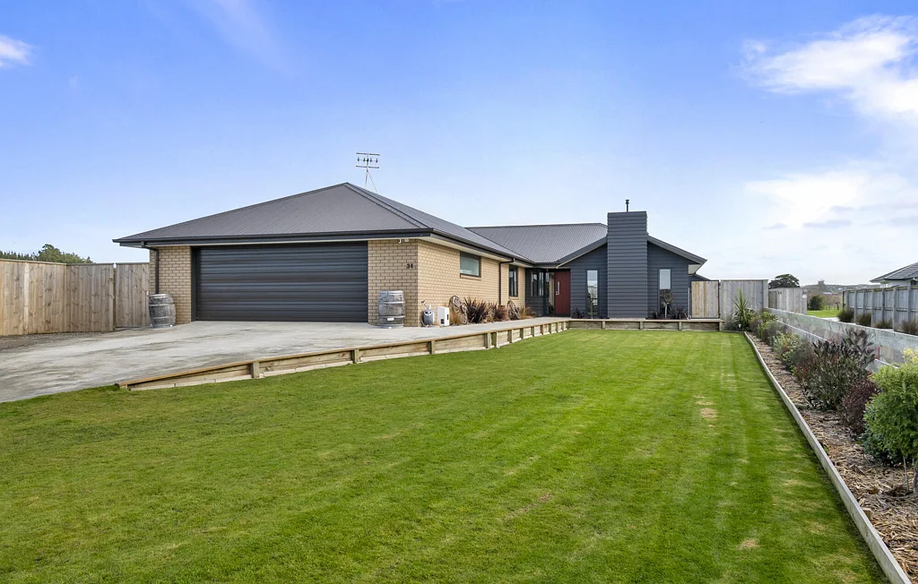 Bulls 4 Bedroom Act Fast Vendors on the Move