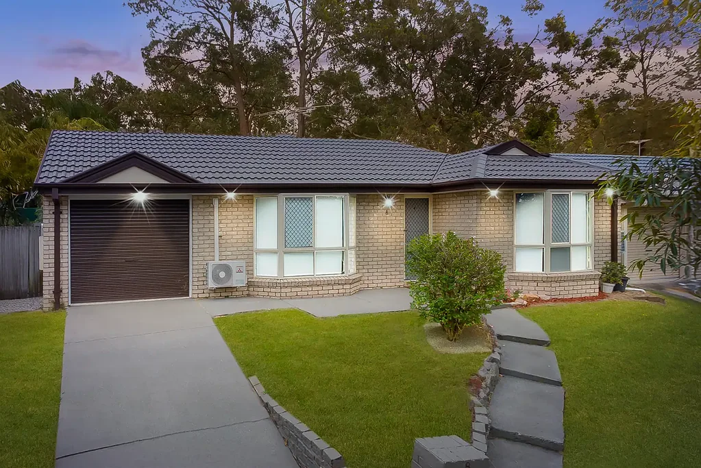 8 Isaac Court, Hillcrest, QLD 4118