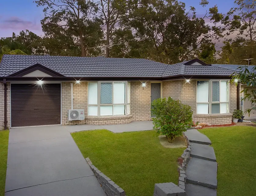 8 Isaac Court, Hillcrest, QLD 4118, 4房, 2浴, 独立屋