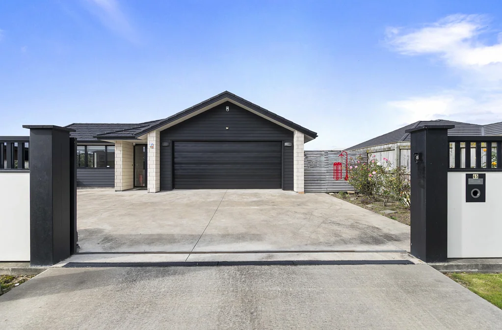 Feilding 4Moenga Immaculately Presented & Instantly Inviting