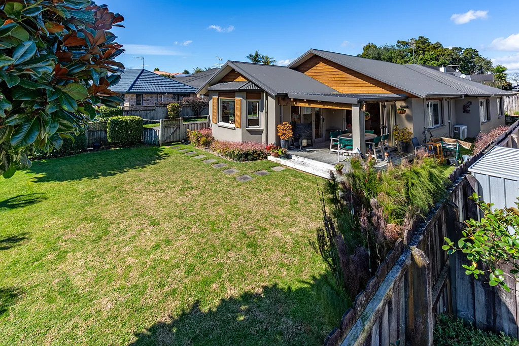 Pukekohe 4ਬੈੱਡਰੂਮ Elevated Executive Home