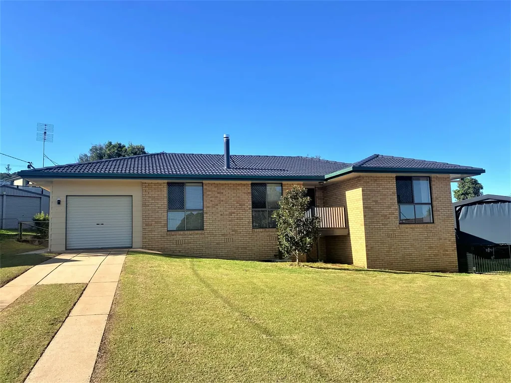 Kingaroy 3Kwarto Move In Ready Hillside Home