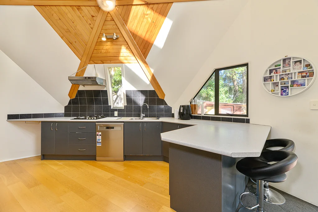 Titirangi 3Moenga Do Up or Detonate - CHOICE IS YOURS!