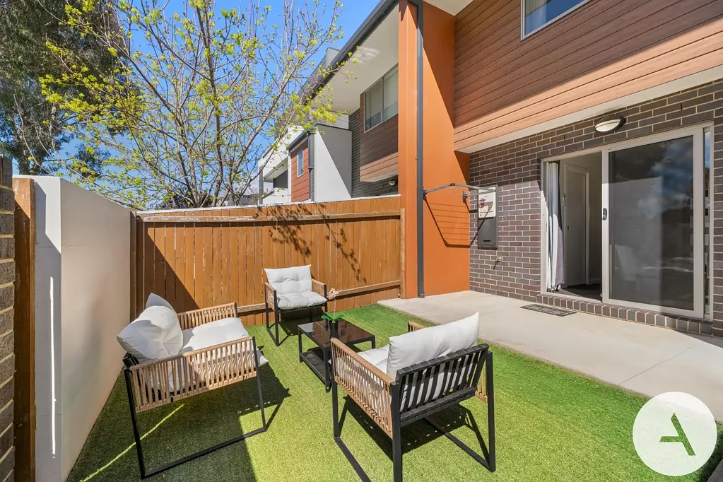 21/8 Henry Kendall St, Franklin, ACT 2913