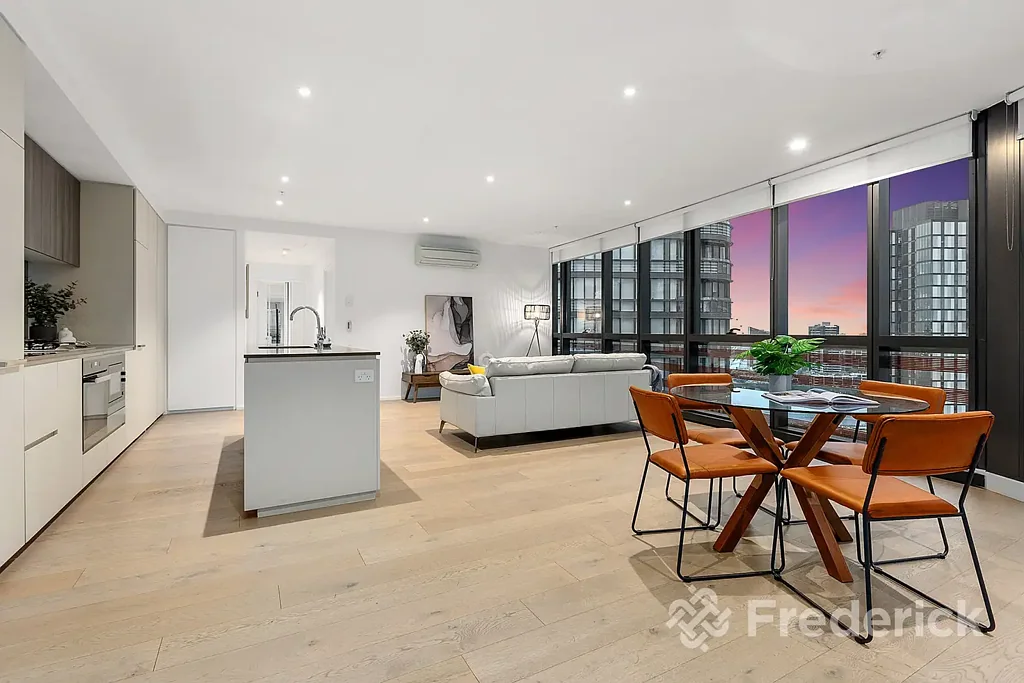 Docklands 3 Bedroom BREATHTAKING LUXURY WITH SWEEPING VIEWS