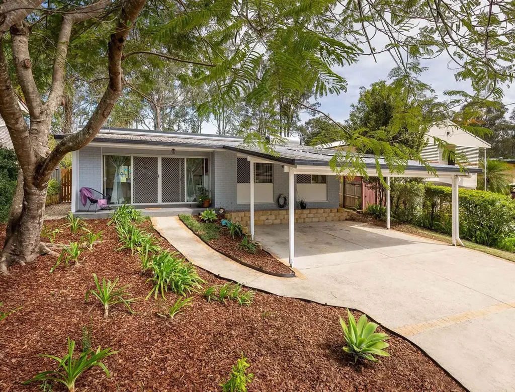 Fresh & Fabulous in Frenchs Forest!
