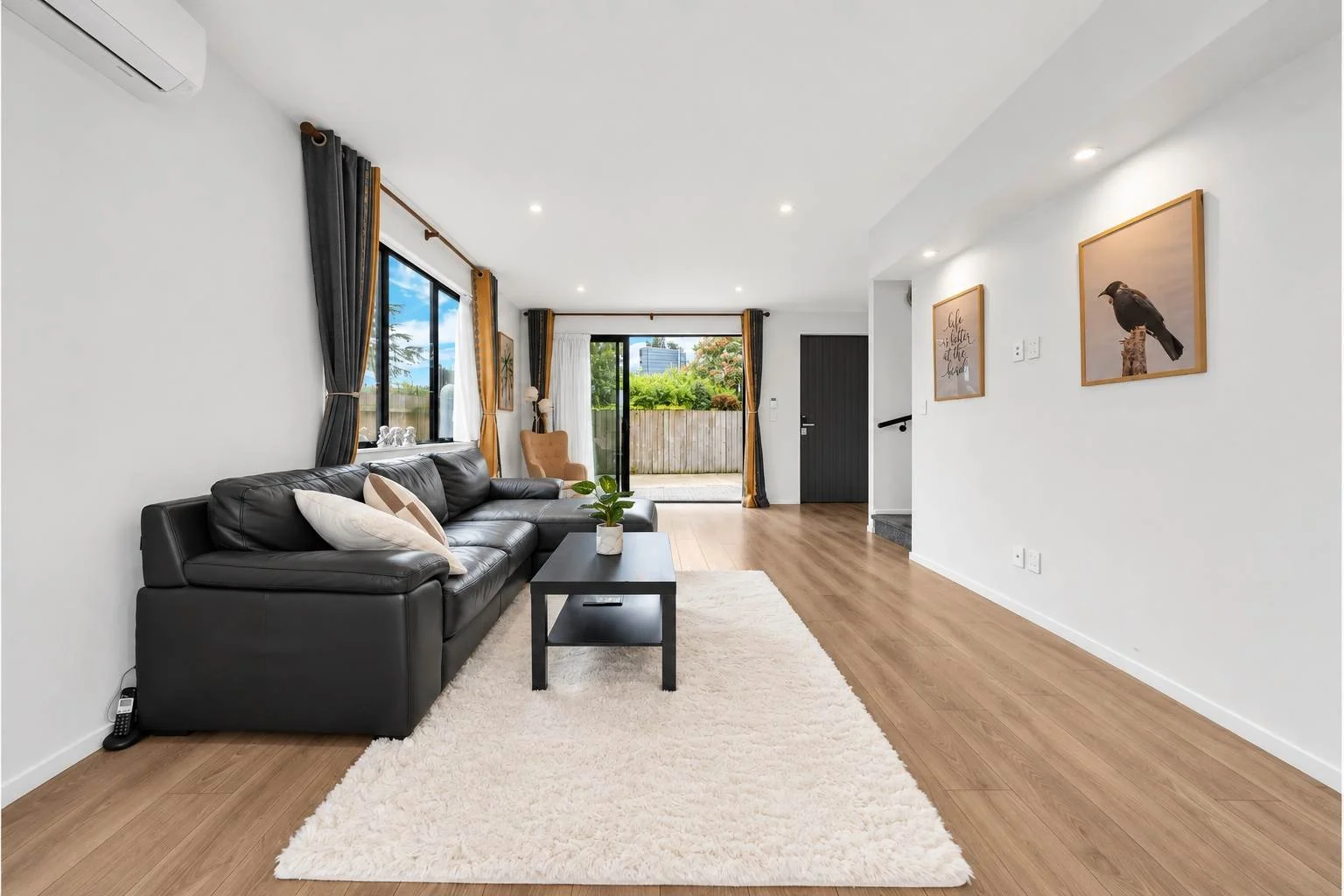 46D Carbine Road, Mount Wellington, photo 3