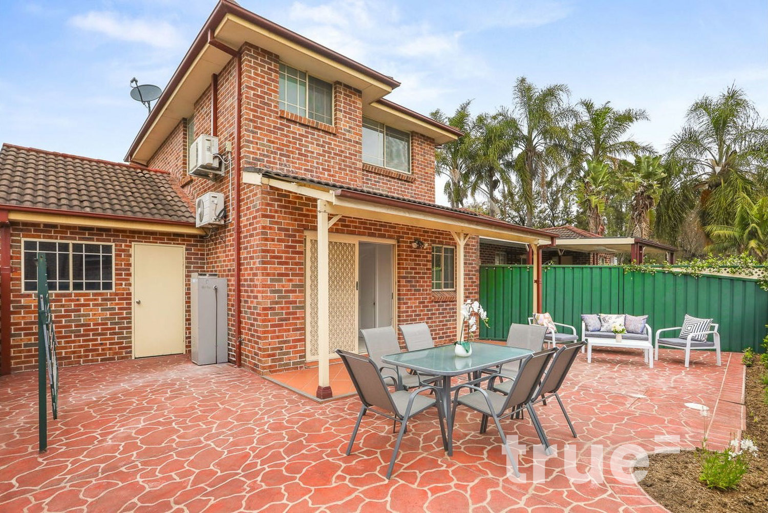 UNIT 2 11 LINDA ST, BELFIELD NSW 2191, 0 chambres, 0 salles de bain, Townhouse