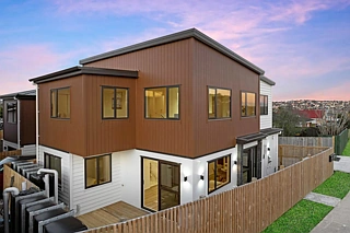 158A Pigeon Mountain Road, Half Moon Bay, Manukau City