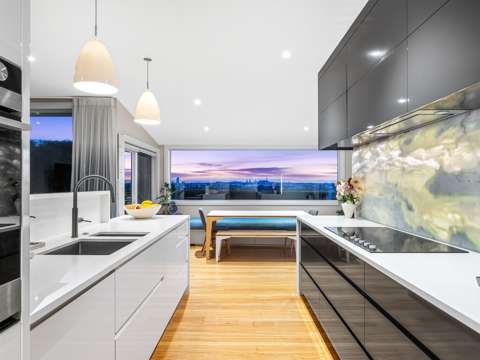 Castor Bay 6房 海岸奢华生活新典范 | 追寻理想生活，从Castor Bay海景豪宅开始​！​ A Private Coastal Sanctuary with Panoramic Views