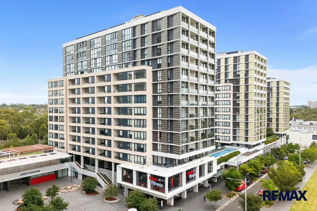Macquarie Park 1房 超大单卧公寓  独立书房易改卧  开放式起居餐区  城市开阔景观  住户专属设施  安全停车近地铁 Oversized 1 bedroom plus study (suitable as a second bedroom)