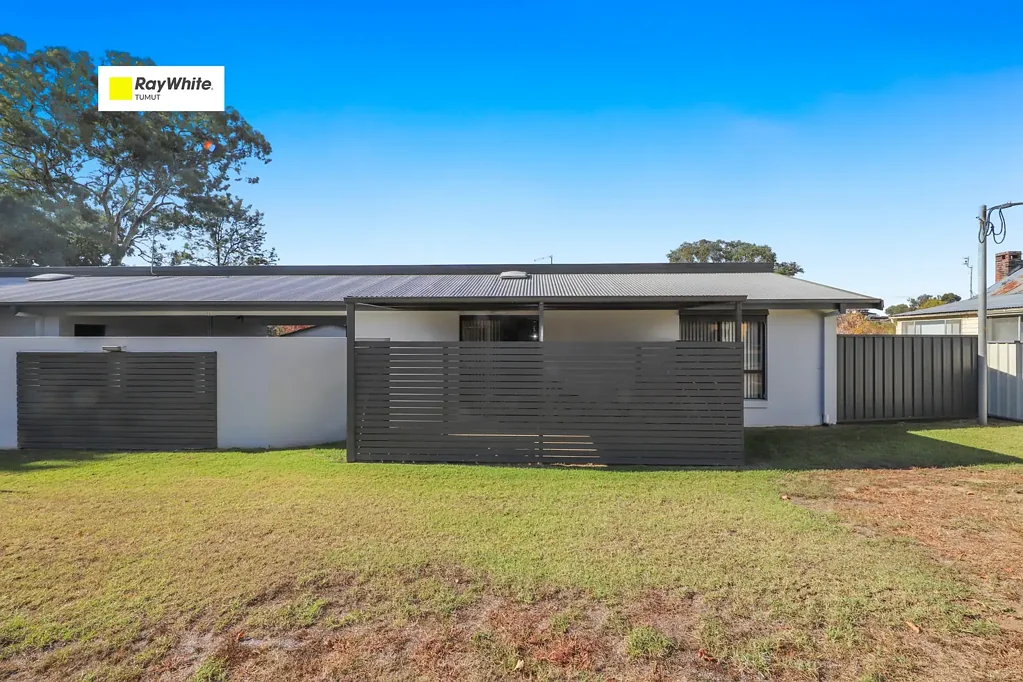 2/176 Capper Street, Tumut, NSW 2720