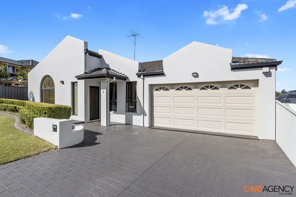8 Royal Oak Drive, Alfords Point, NSW 2234