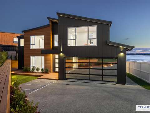 Hobsonville 5房  Panoramic Waterfront Luxury
