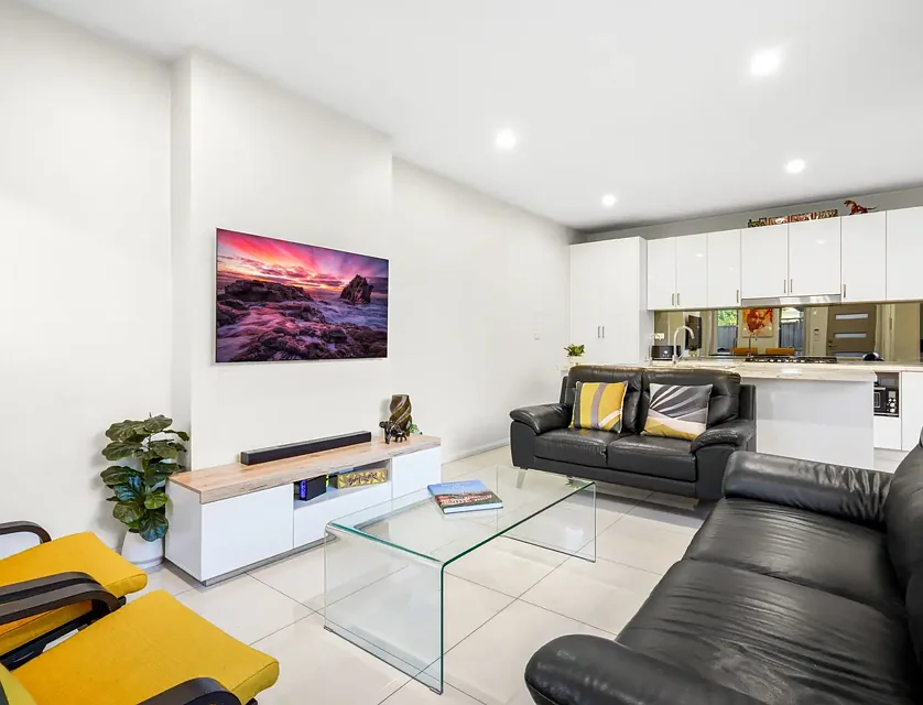 8/27 Tungarra Road, Girraween, NSW 2145, 3 habitaciones, 2 baños, Townhouse