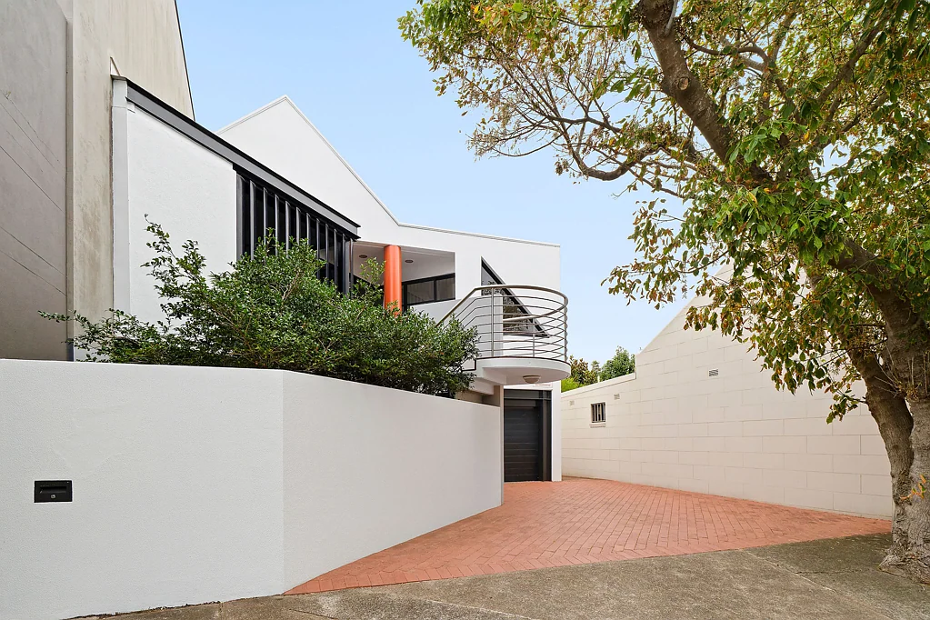 Queens Park 7ห้องนอน Unique Opportunity in One of Sydney's Top Pockets
