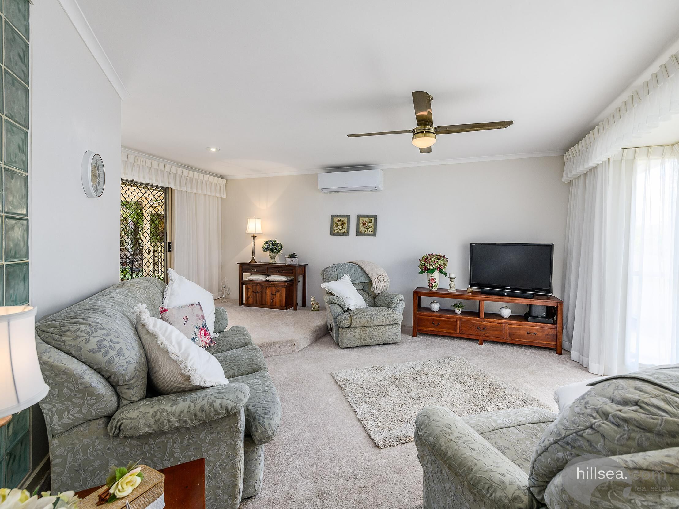 237 MILDURA DR, HELENSVALE QLD 4212, 0 chambres, 0 salles de bain, House