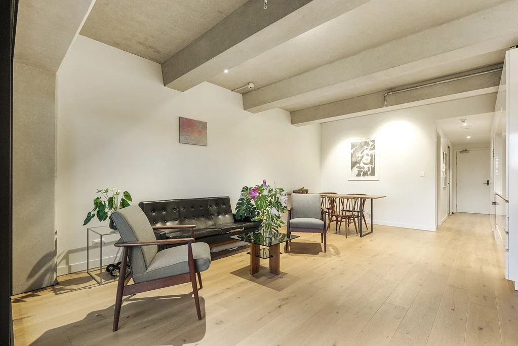 Grafton 1chambre SKHY – Quiet City-Fringe Living Done Right