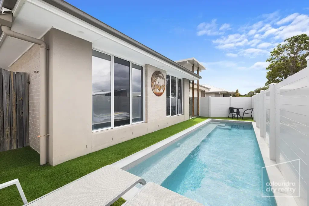 YOUR DREAM FAMILY HOME AWAITS!
