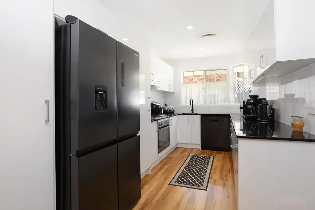 9/27 Rain Tree Glen, Coombabah, QLD 4216