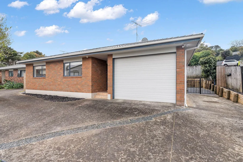 Stanmore Bay 3غرفة نوم Affordable Freehold Brick & Tile Home