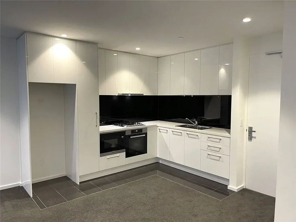 Spacious 1 bedroom apartment in award winning building