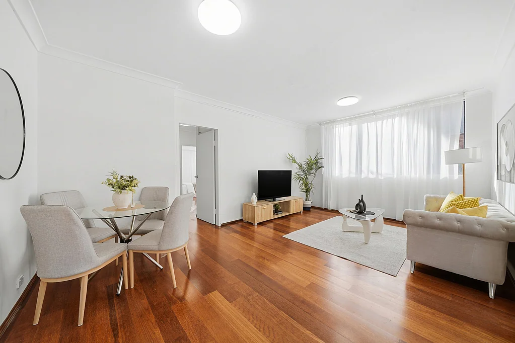 Strathfield 2બેડરૂમ Refreshed Full Brick Residence in Prime Strathfield/Burwood Location