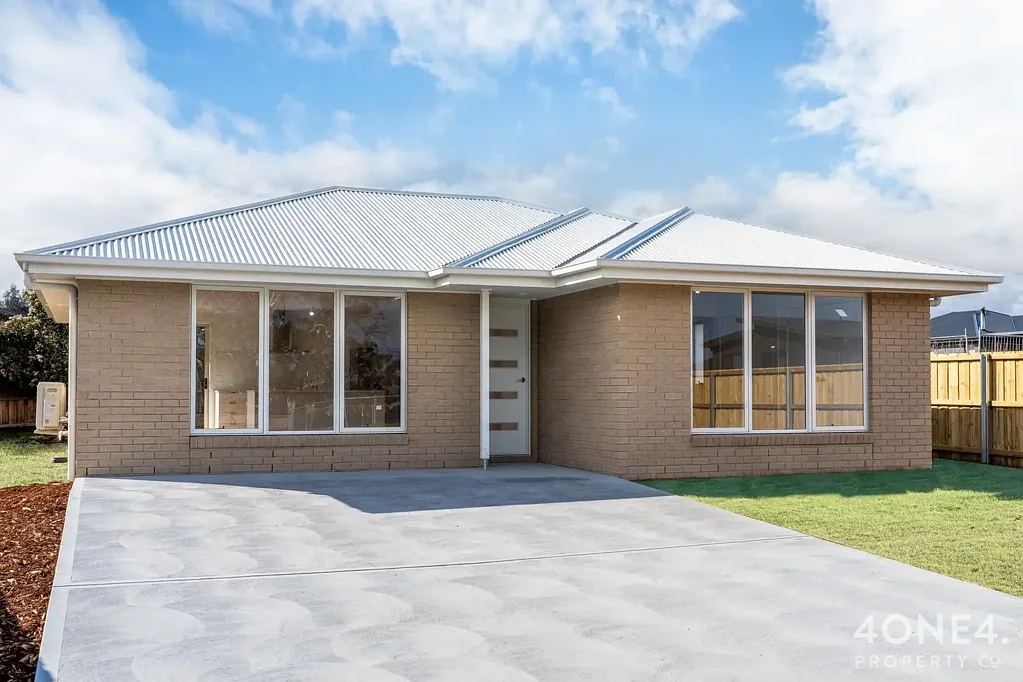 Campania 3房  Brand-New Home in the Heart of Coal River Valley